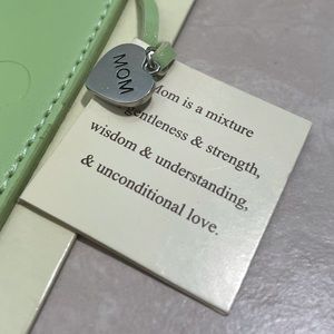 ✨3 for $15✨Mudpie bookmark A gift for mom, Quotable Bookmark 💚🔥